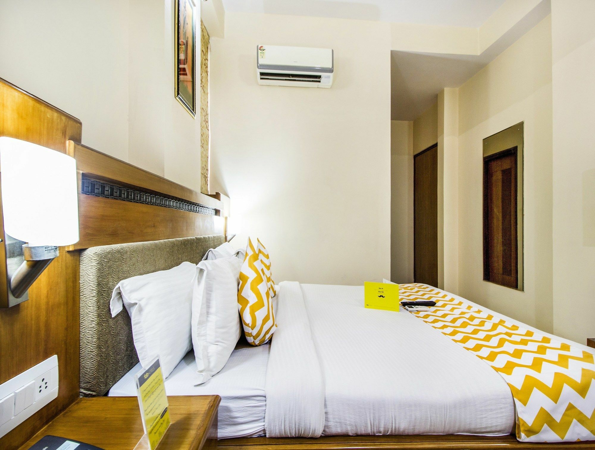 Fabhotel Royal Residency Jaipur Airport Bagian luar foto