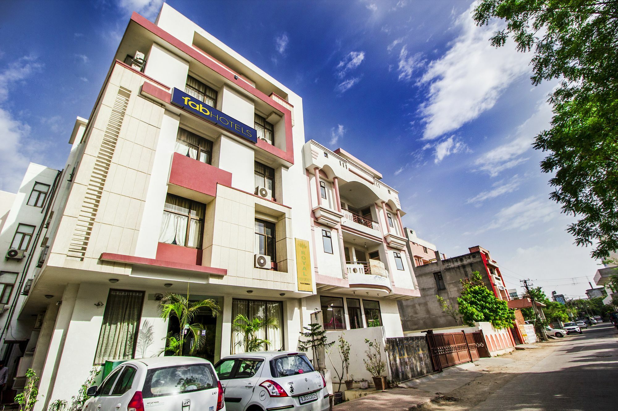 Fabhotel Royal Residency Jaipur Airport Bagian luar foto